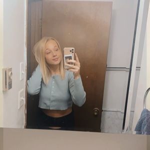 Meet your Posher, Lacee